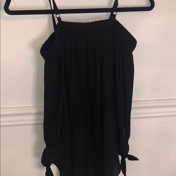 Black off shoulder chiffon blouse - Picture 4 of 4